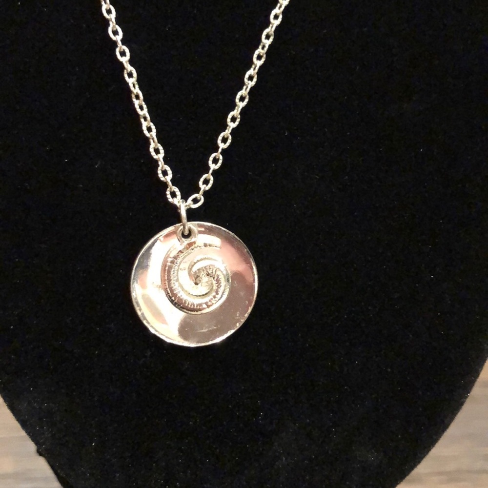 Silver Swirl Pendant Necklace